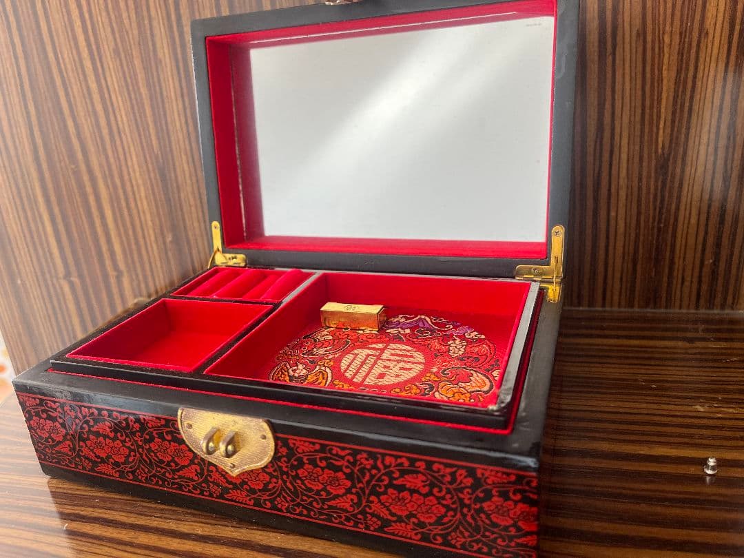 赤黒装飾の木製文箱