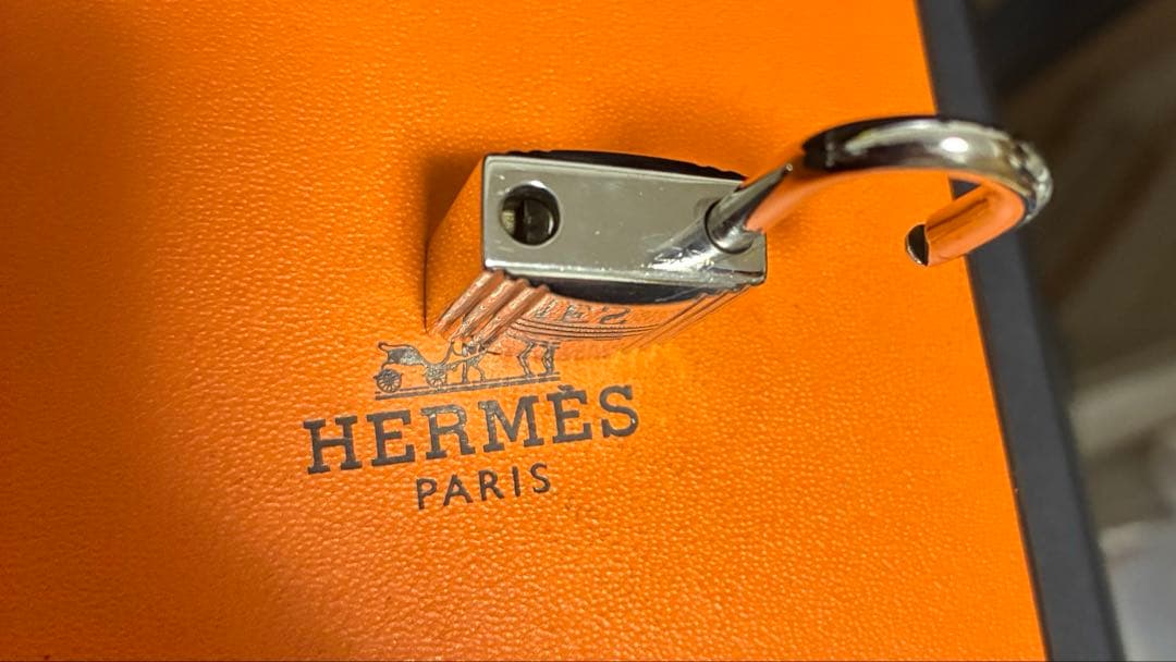 エルメス シルバー　カデナ　南京錠　パドロック　鍵　キー　NO114