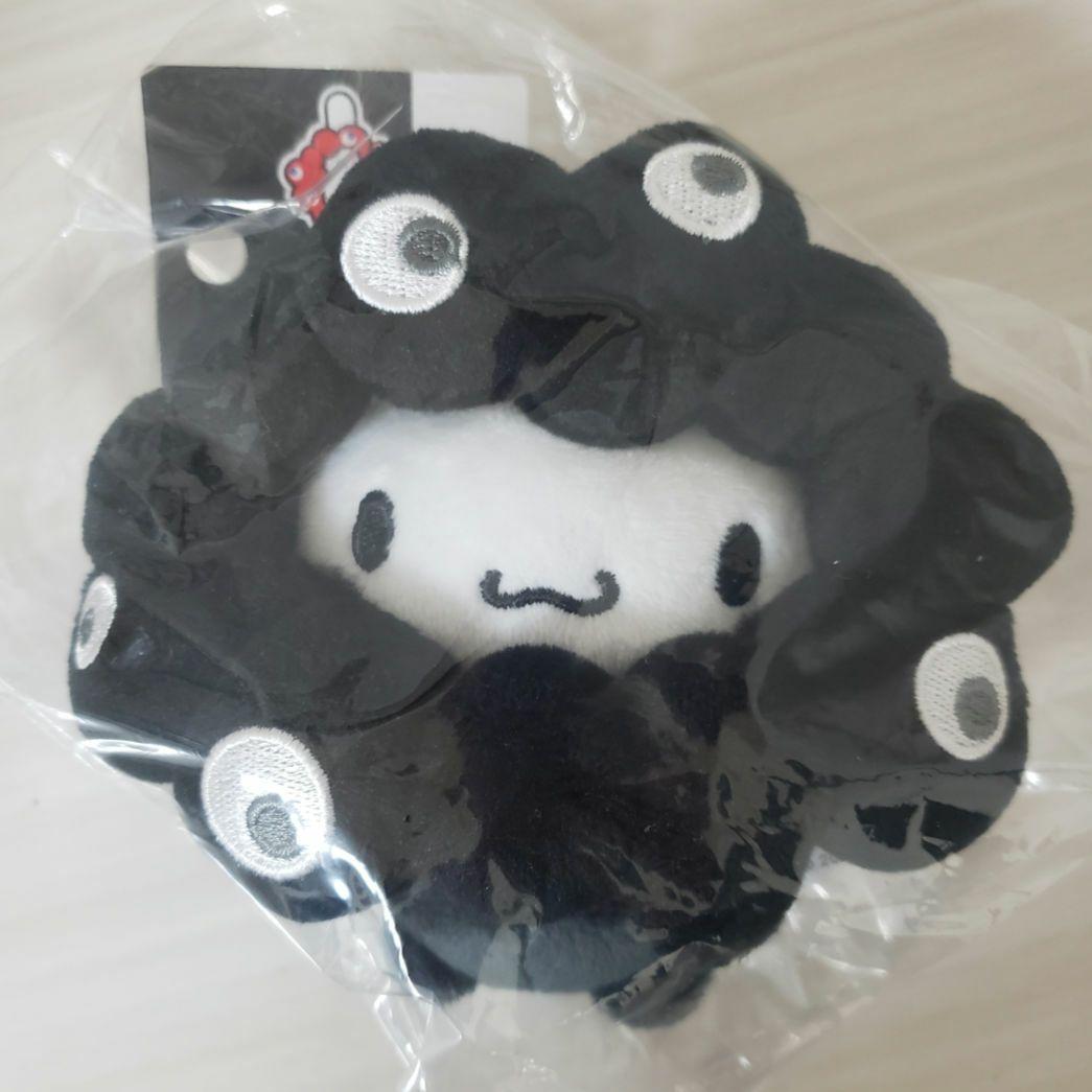 新品・タグ付・未開封★サンリオ 黒 ミャクミャク★カラビナ付き ぬいぐるみ★7点