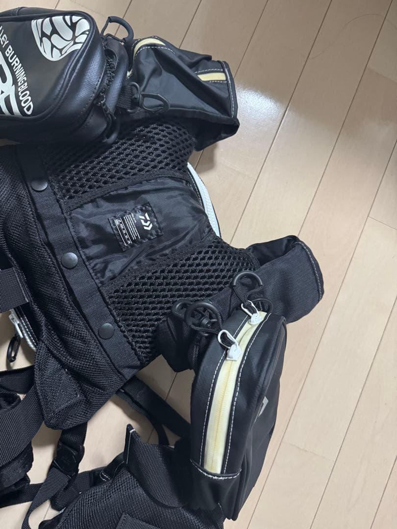 【美品】ダイワ　フローティングベスト