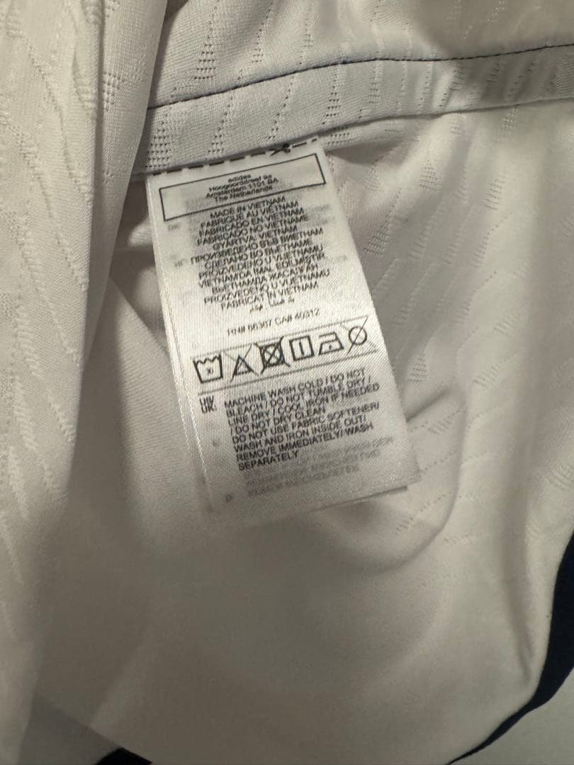 正規品レアルマドリード トニクロース　23/24 オーセンティック ユニフォーム