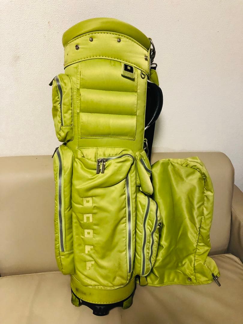 【送料込み】廃盤人気商品　ONOFF オノフ 8.5型 ゴルフ キャディバッグ