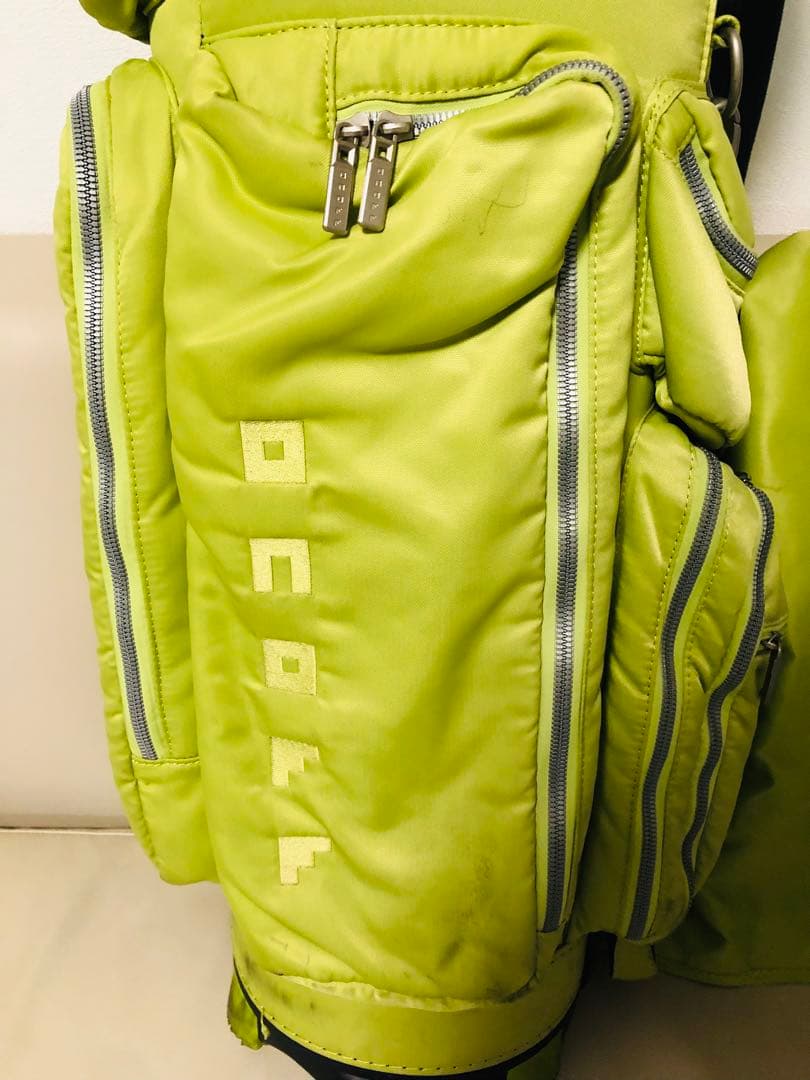 【送料込み】廃盤人気商品　ONOFF オノフ 8.5型 ゴルフ キャディバッグ