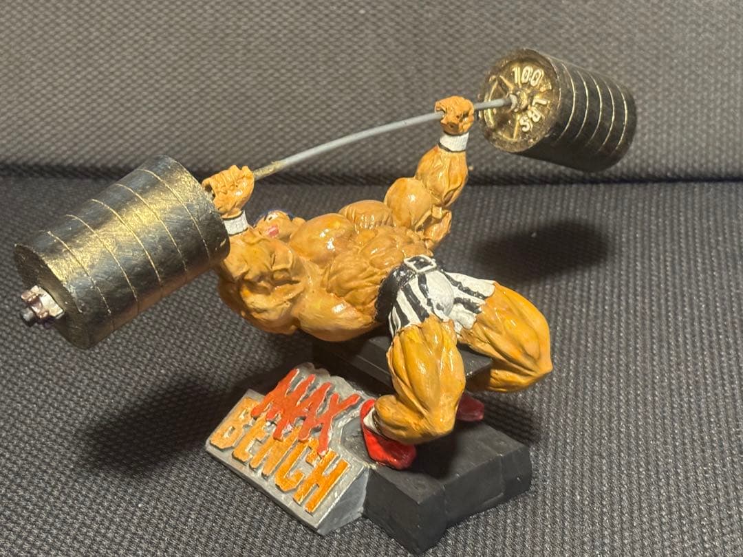 ボディビルフィギュア