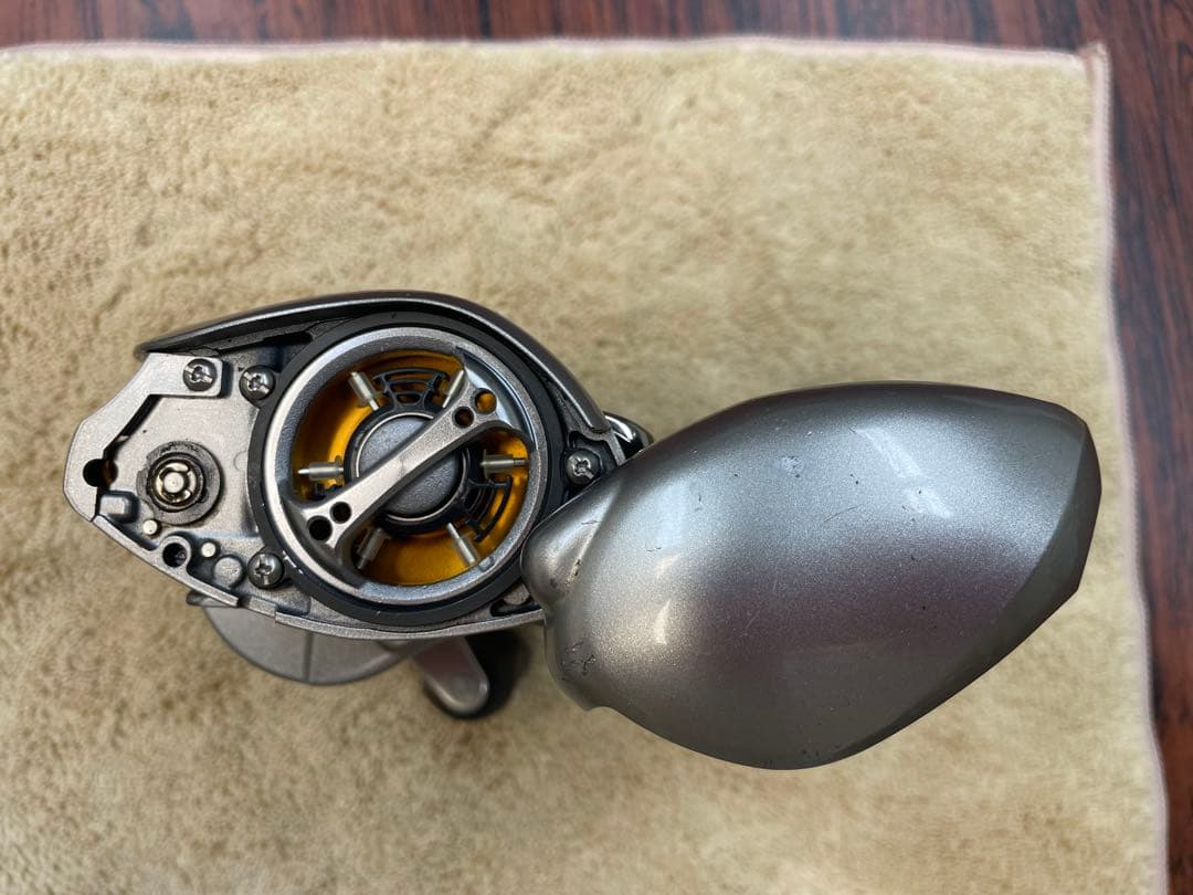 シマノ 07メタニウム Mg 右ハンドル