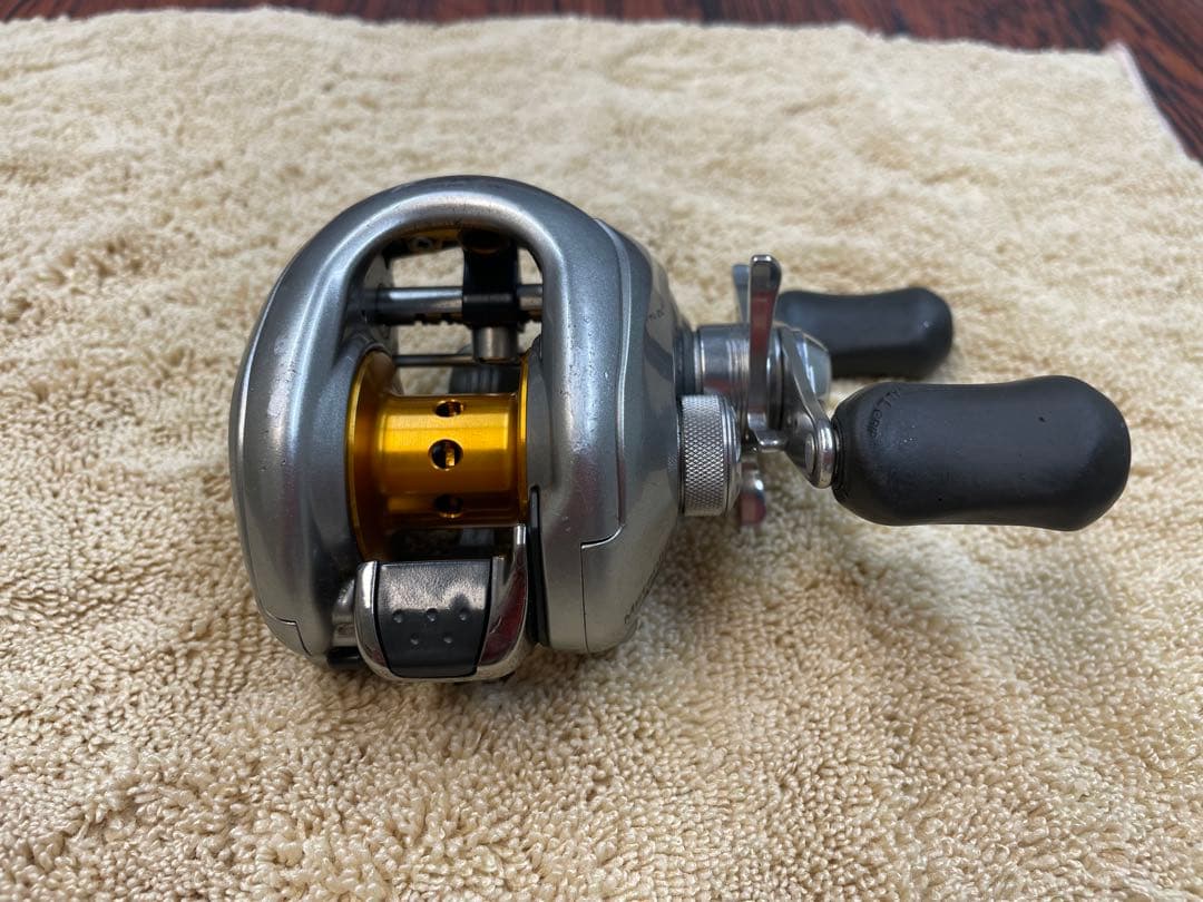 シマノ 07メタニウム Mg 右ハンドル