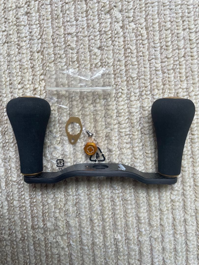 スタジオコンポジット　カーボンハンドル　105ミリ　シマノ左