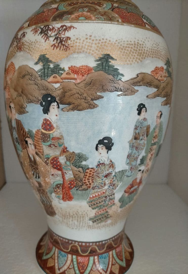 薩摩焼　保土田造　明治時代　花瓶　一対　pair