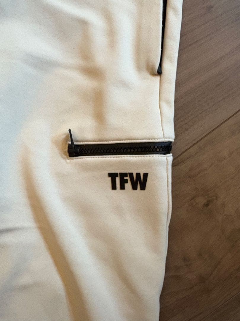 TFW49 cardboard 裏起毛 スウェット L