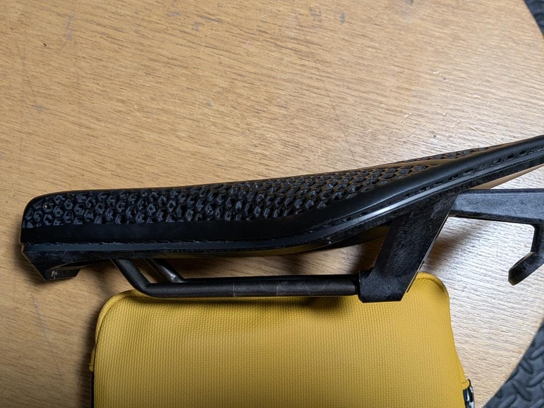 a*t様 フィジーク TRANSIRO AERIS LD R3 ADAPTIVE