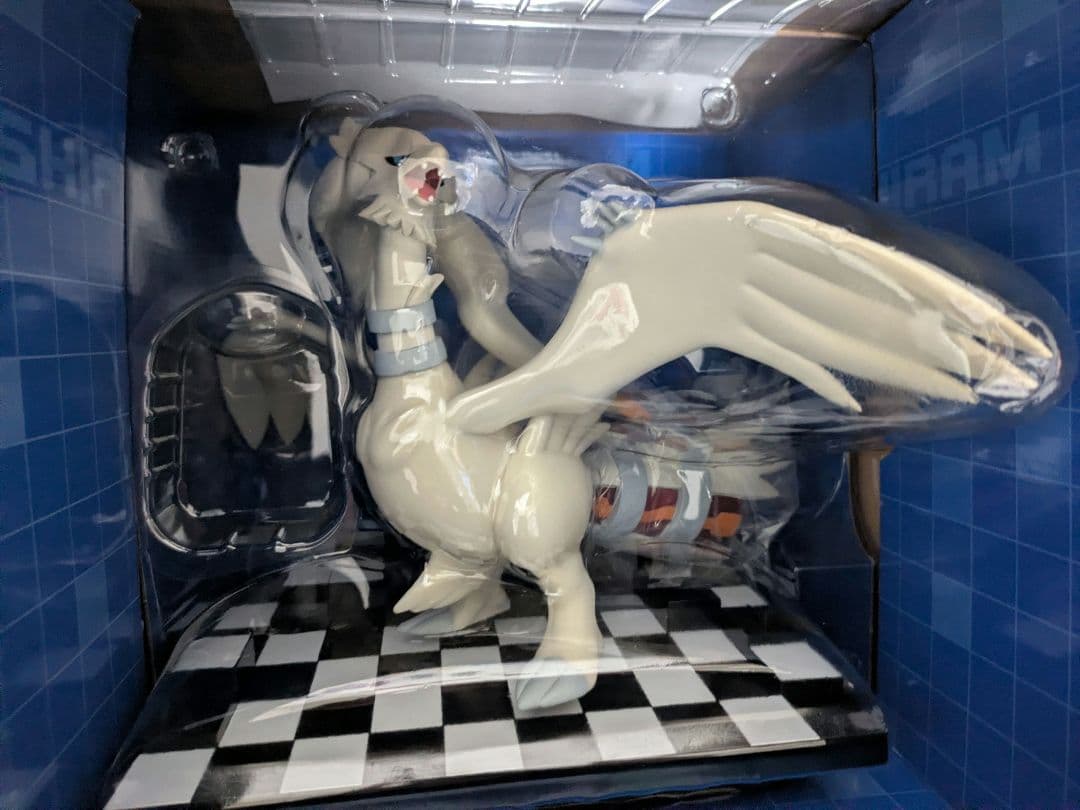 希少　ポケモンわくわくゲットくじ2011レシラムフィギュア賞(ホワイト)