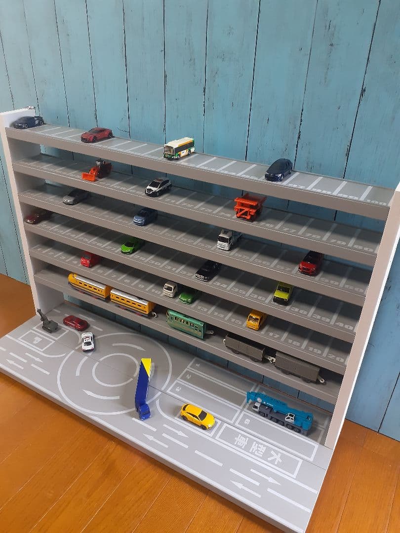 ゆるななちゃん★１枚板仕様、プラレール棚1段追加トミカプラレール収納棚