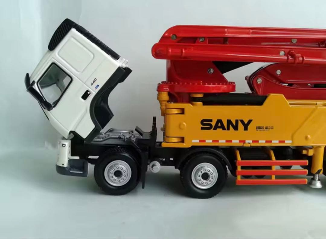 ダイキャストスケール 1:50 三一重工 62メートルポンプトラックモデル