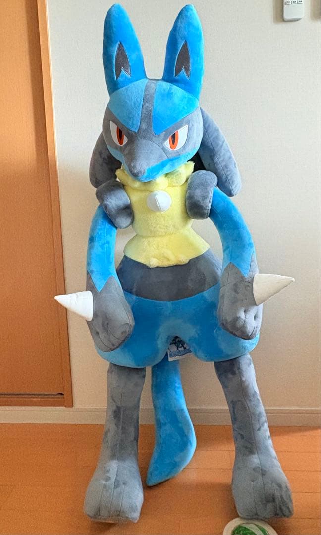 等身大 ルカリオぬいぐるみ タグ付き