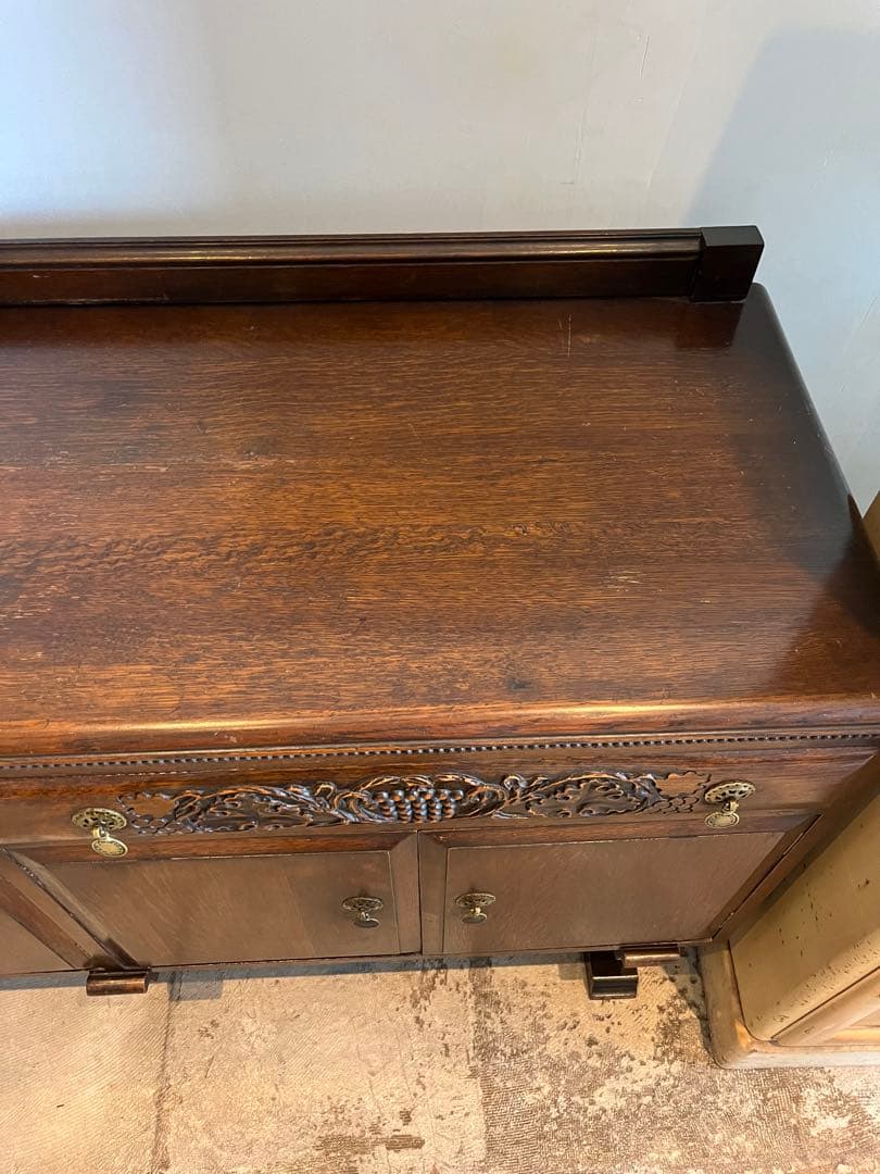 イギリス　アンティークキャビネット