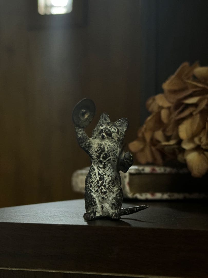 ヴィエナブロンズ　【シンバルを鳴らす猫】アンティーク