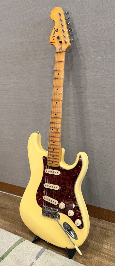 ラージ!リバース!!スキャロップ!!!【希少ネック90'sフェンジャパストラト】