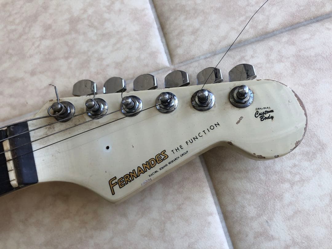 FERNANDES ストラトキャスター日本製 ホワイト 白(G69)