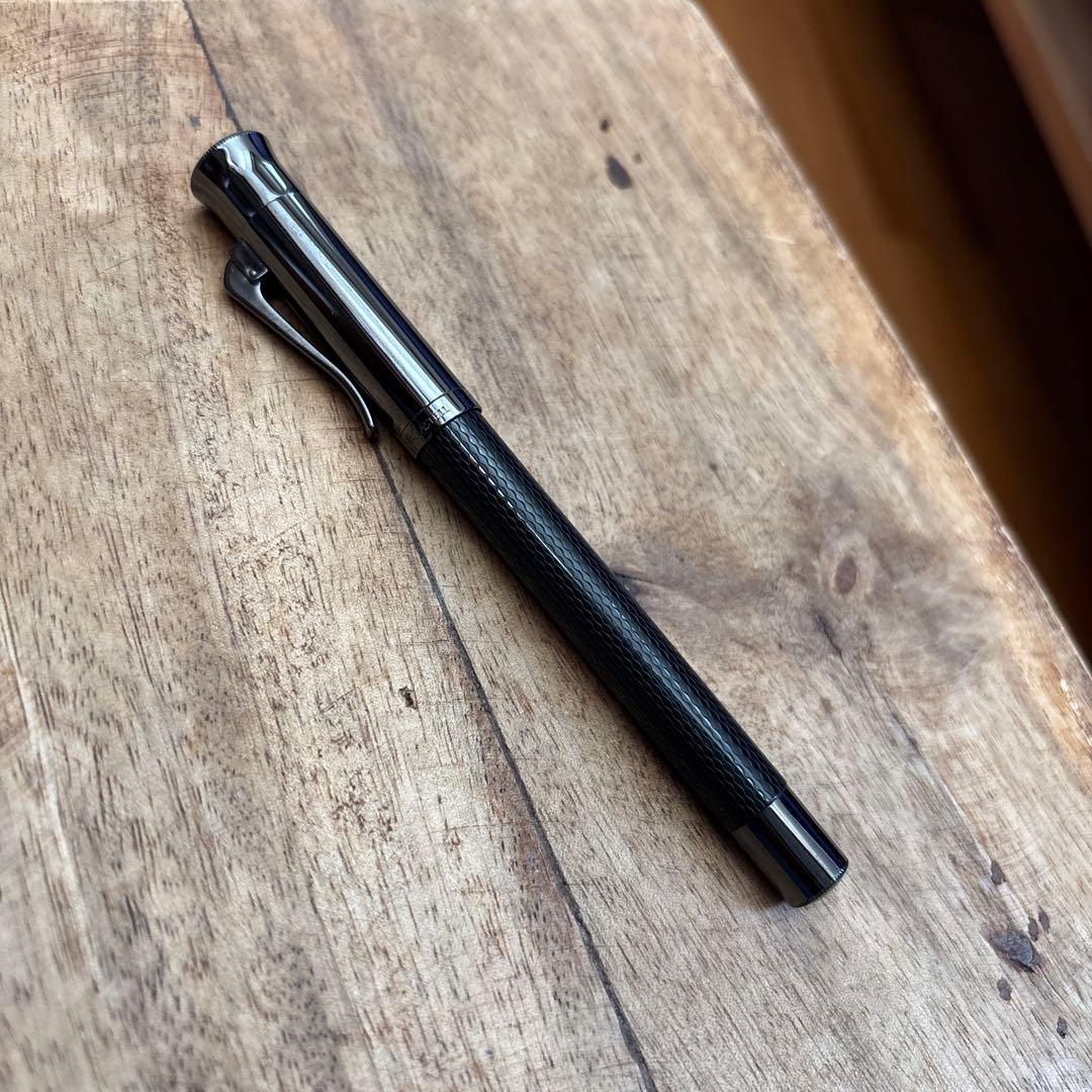 ギロシェブラックエディションローラーボール　グラフ　フォン　ファーバーカステル