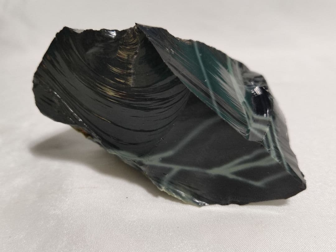 パワーストーン　天然石　原石　スパイダーウェブオブシディアン　260g　184
