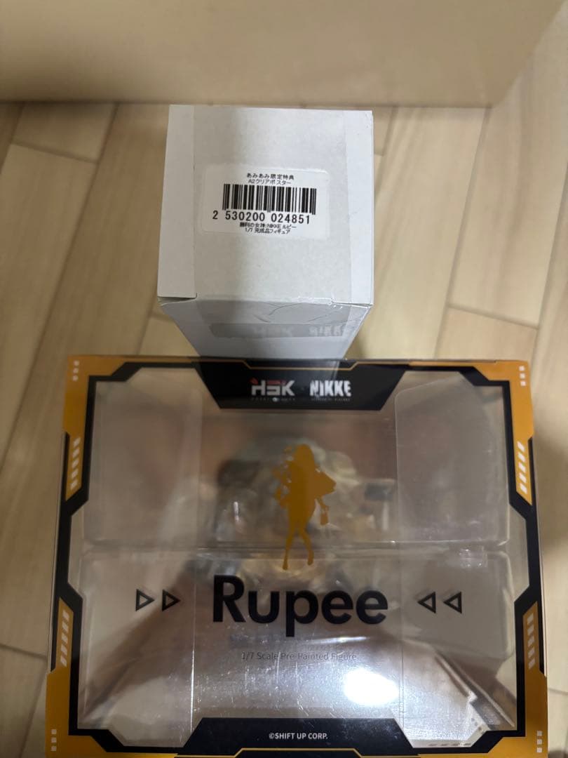 未開封　勝利の女神：NIKKE ルピー 1/7 フィギュア 特典タペストリー付