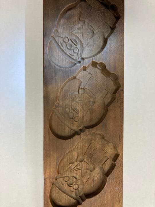 大正時代に大人気！のんきな.とおさんの老舗和菓子屋の絶妙に彫り上げられた木型です