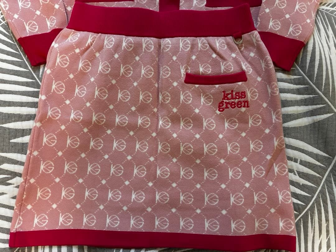 【新品】キスオンザグリーン　ニット上下セット