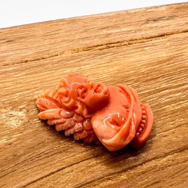 天然珊瑚　彫刻　F9タイプ