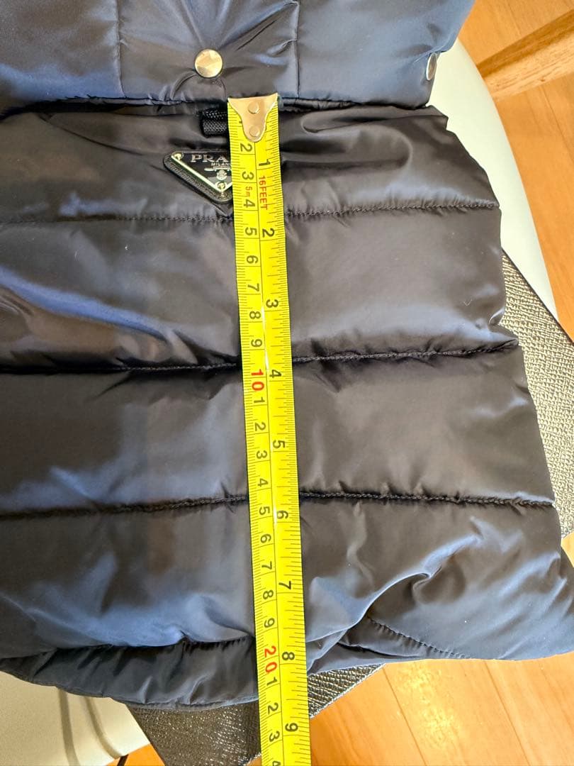 【値下げ中】プラダ　犬　パファー ドッグコート Mサイズ　ネイビー