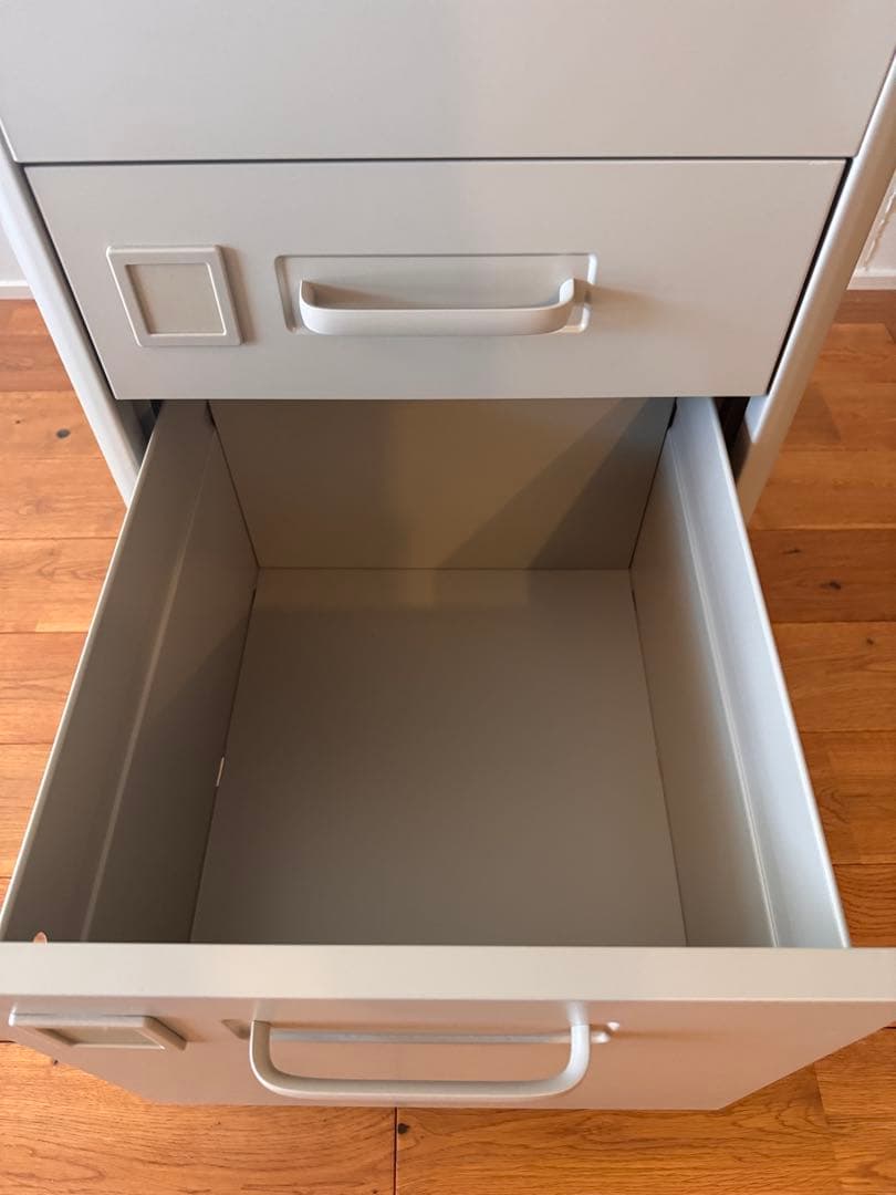 IDÅSEN イドーセン 引き出しユニット キャスター付き ベージュ 中古品