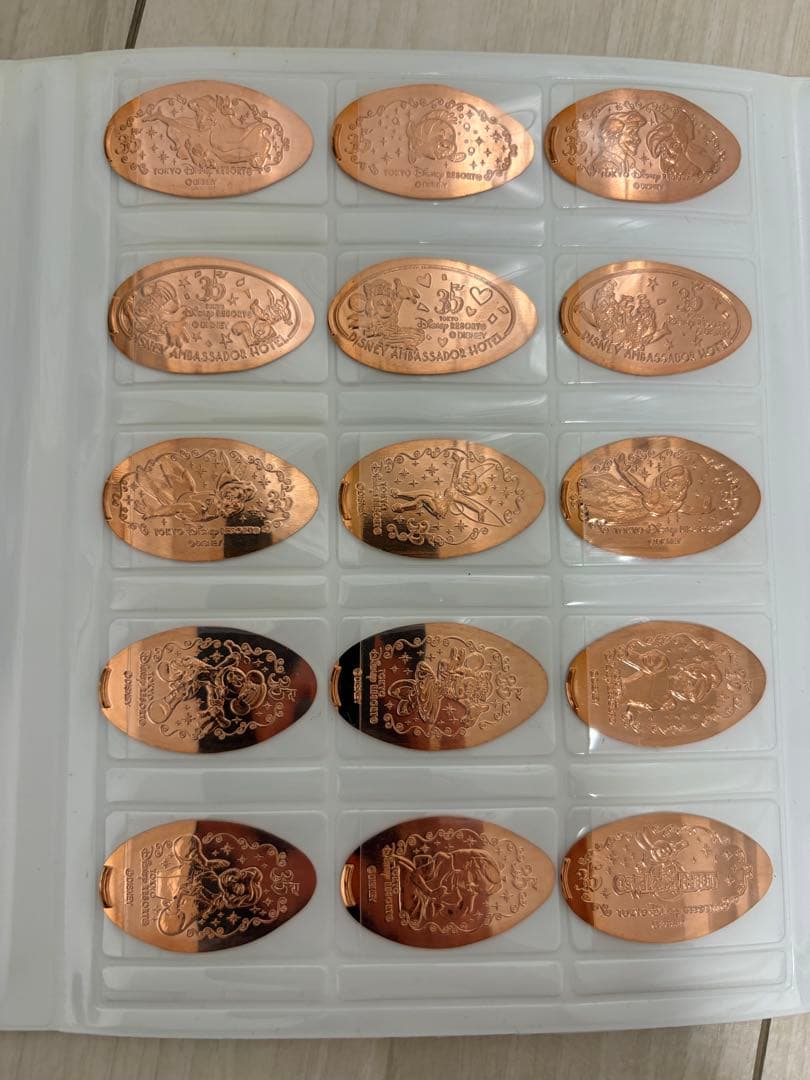 ディズニー　スーベニアメダル　208枚　メダルコレクションブック付き