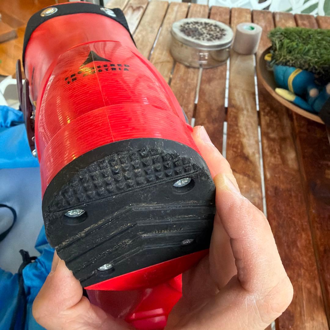 ATOMIC REDSTER 赤 スキー用ブーツ24.5cm