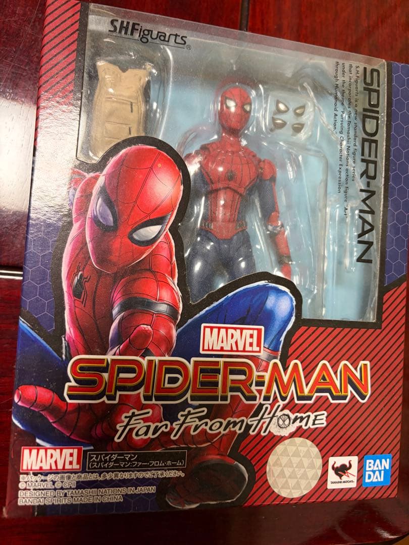 バンダイ ＳＨＦスパイダーマンファー・フロムホーム フィギュア