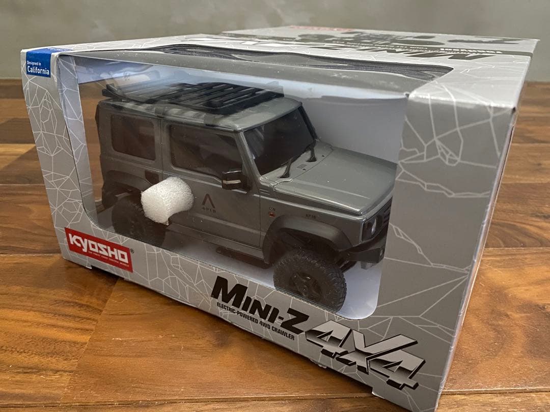 京商 APIO ミニッツ4×4スズキ JIMNY TS4 カーキ