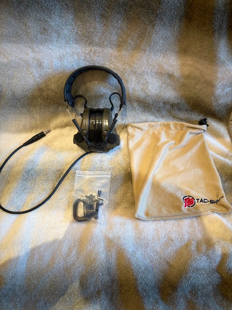 TAC-SKY Comtac III オリーブ