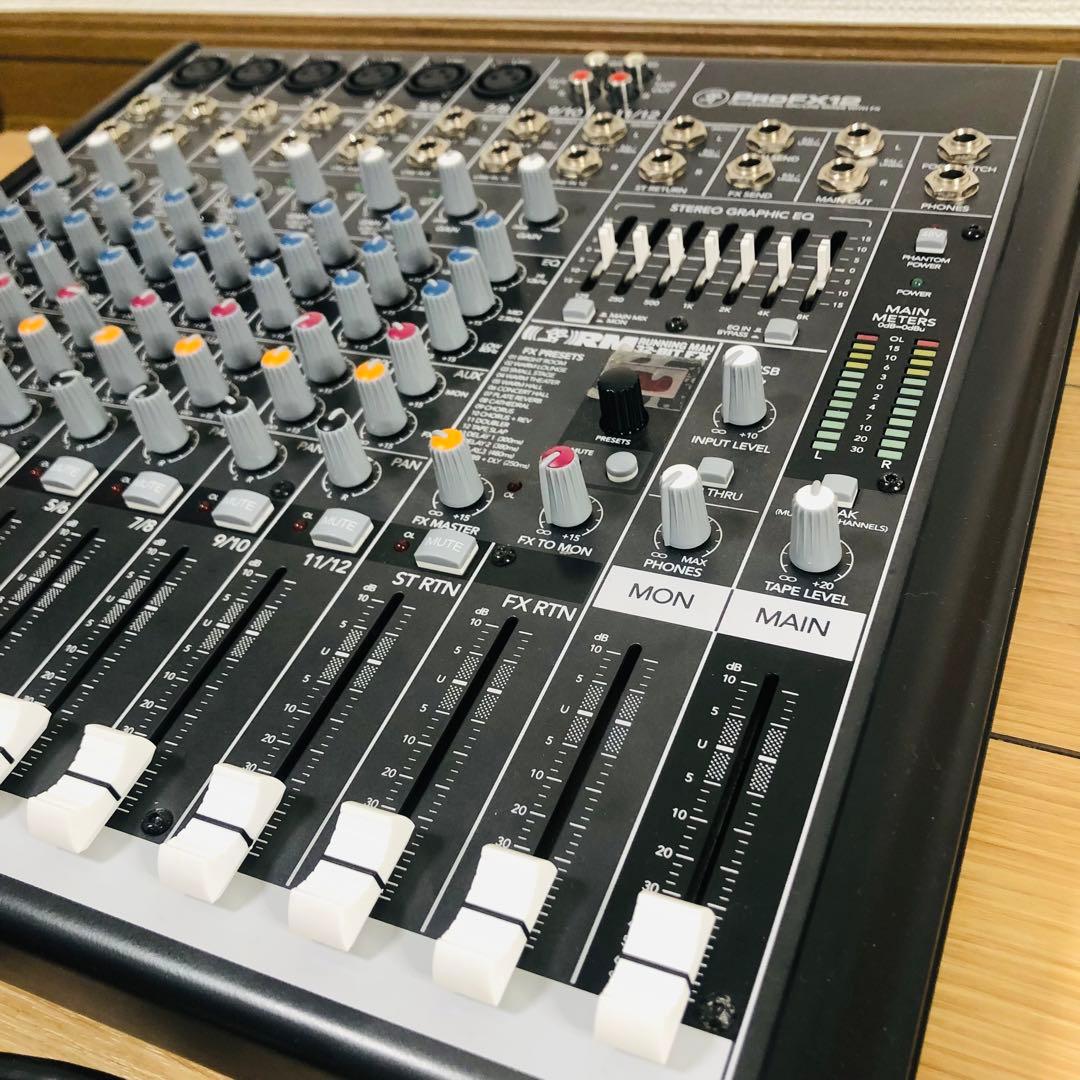【極美品】MACKIE ProFX12 12チャンネルミキサー