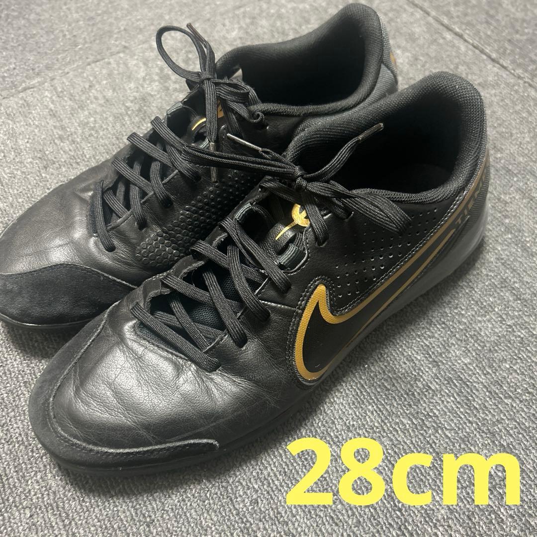 Nike ナイキフットサルシューズ ブラックトレーニングシューズ28cm