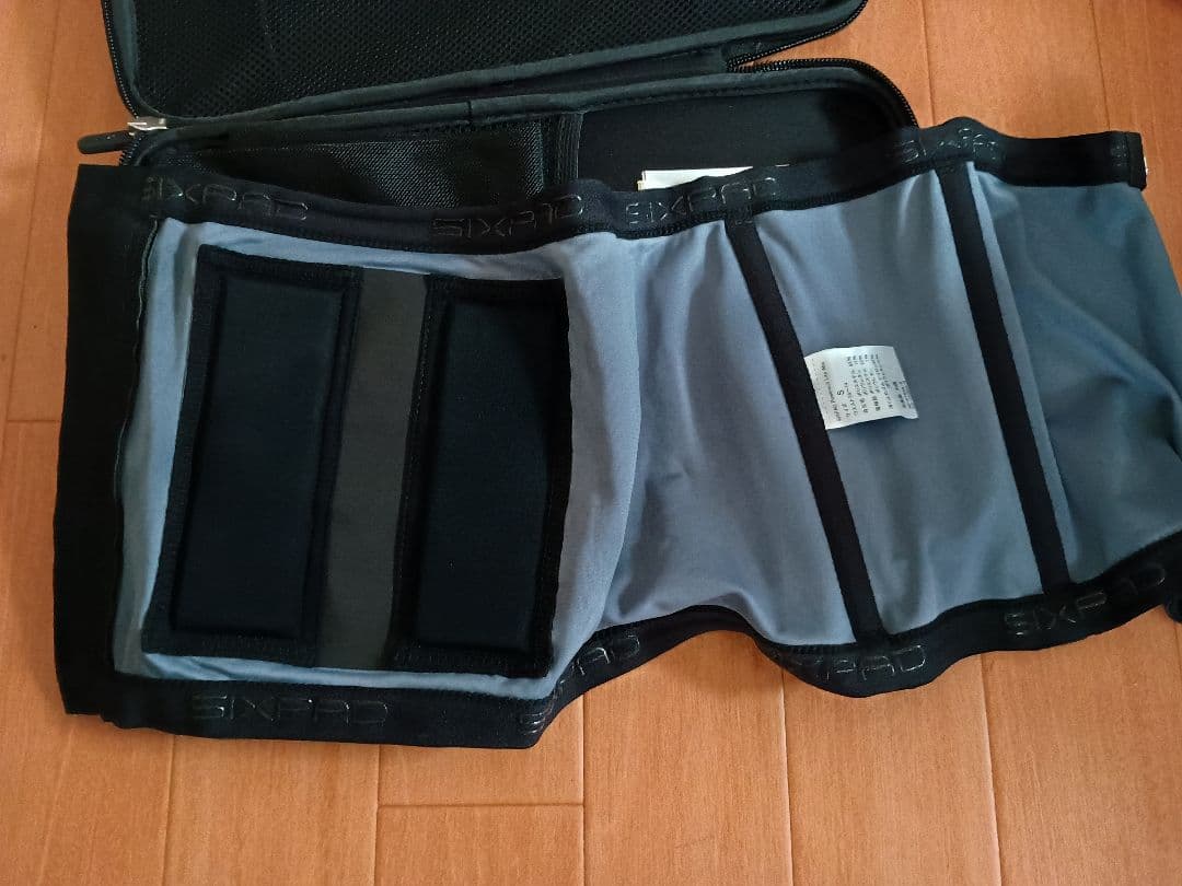 SIXPAD Powersuit Lite Abs Sサイズ コントローラー付き