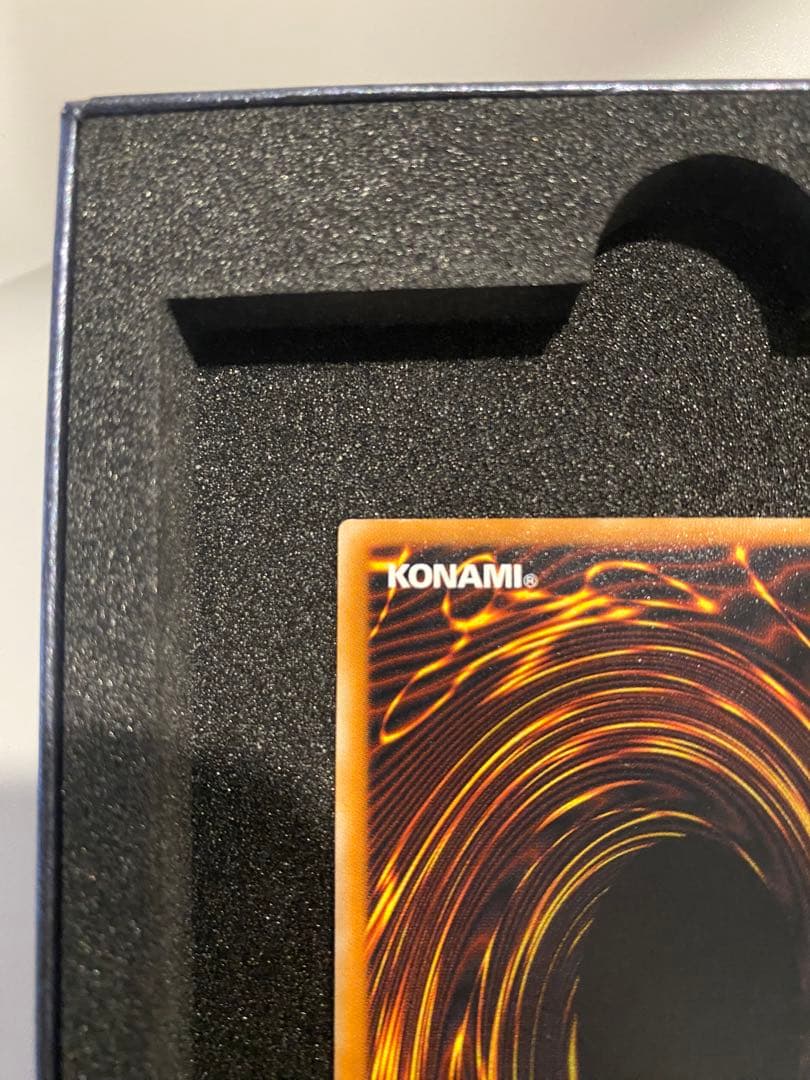 遊戯王　2期　極美品　ブラックマジシャン　レリーフ　アルティメット