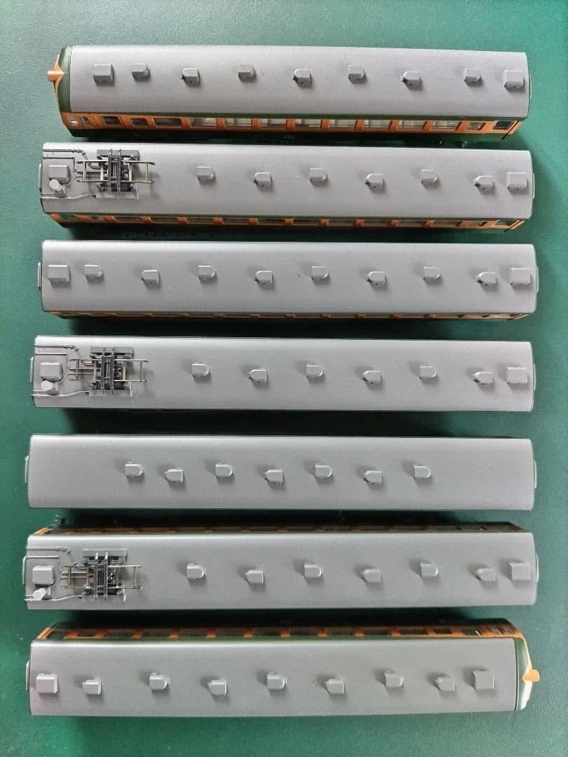 Nゲージ 80系準急“東海／比叡”基本セット KATO10-379