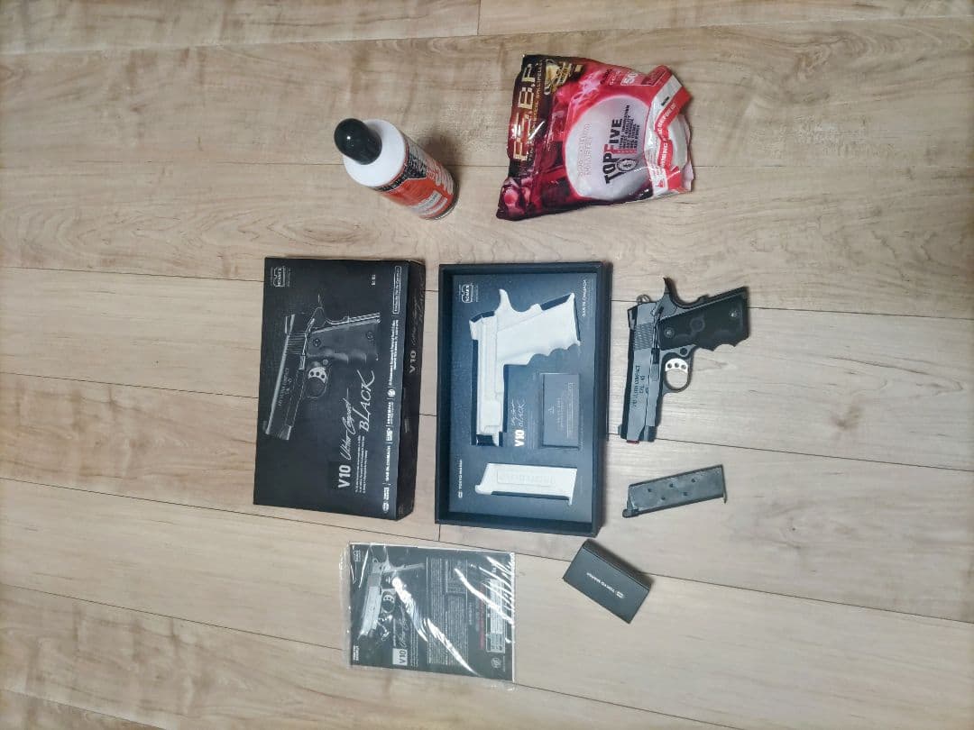 東京マルイ V10 Ultra Compact(ウルトラコンパクト） BLACK