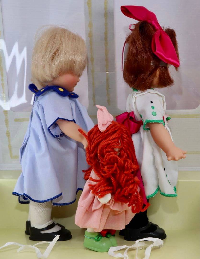 THE MOST WONDERFUL GIFT SET人形3体と絵本のセット