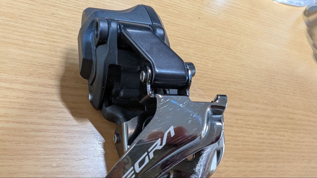 ULTEGRA Di2フロントディレイラー FD-R8150