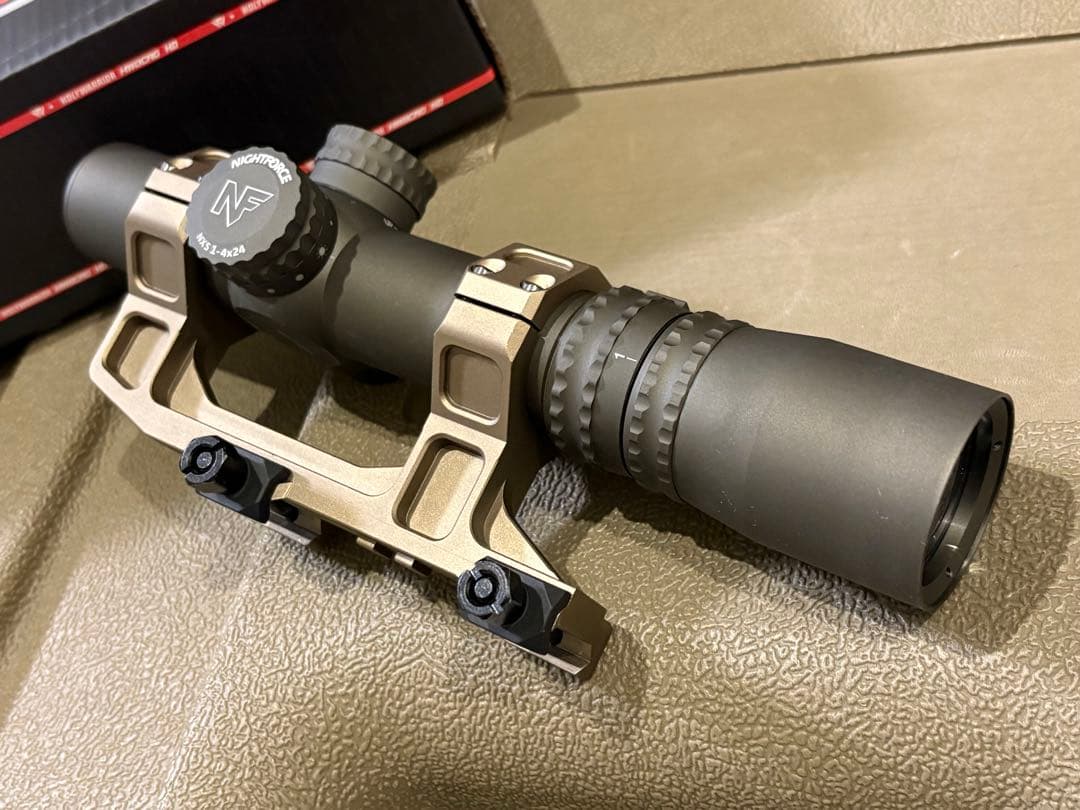 NIGHT FORCEタイプ NXS 1-4x24 スコープマウント 付き
