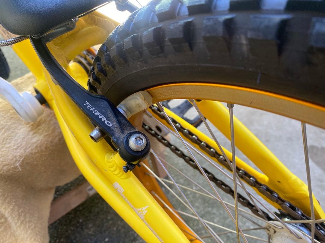 トライアルバイク 20インチ イエロー　キッズサイズ