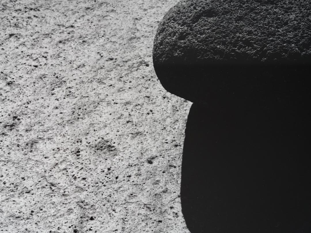 栗田紘一郎 「A STONE ON THE ROCK」 ゼラチンシルバープリント