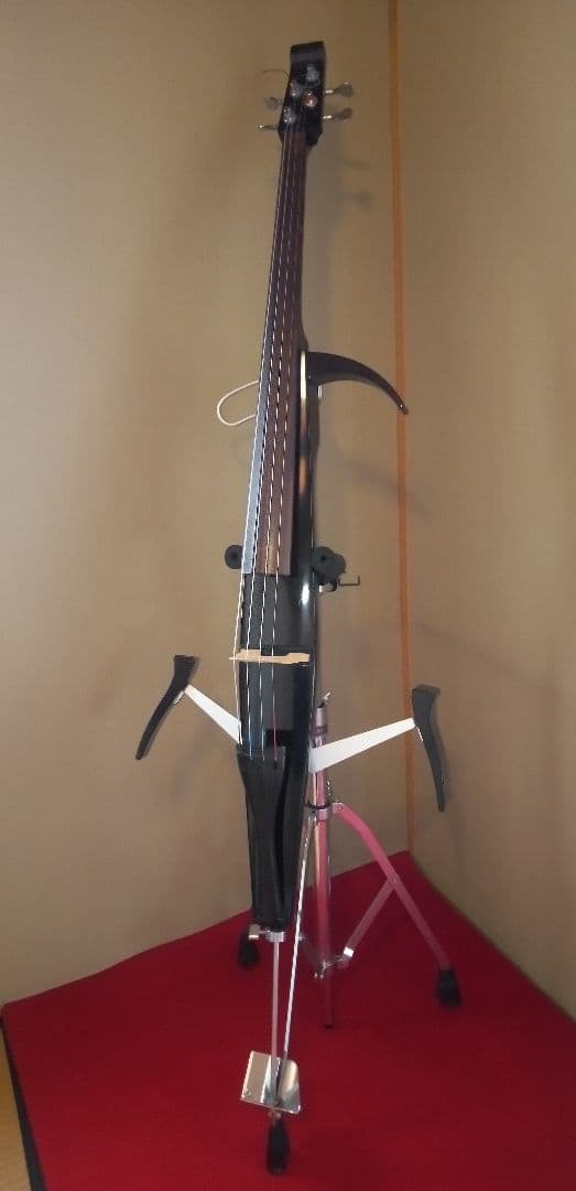 ヤマハ　サイレントチェロ　SVC50　弓付き　スタンド別売り