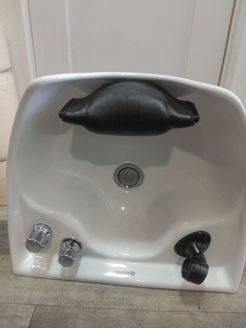 タカラベルモントシャンプーボウル③