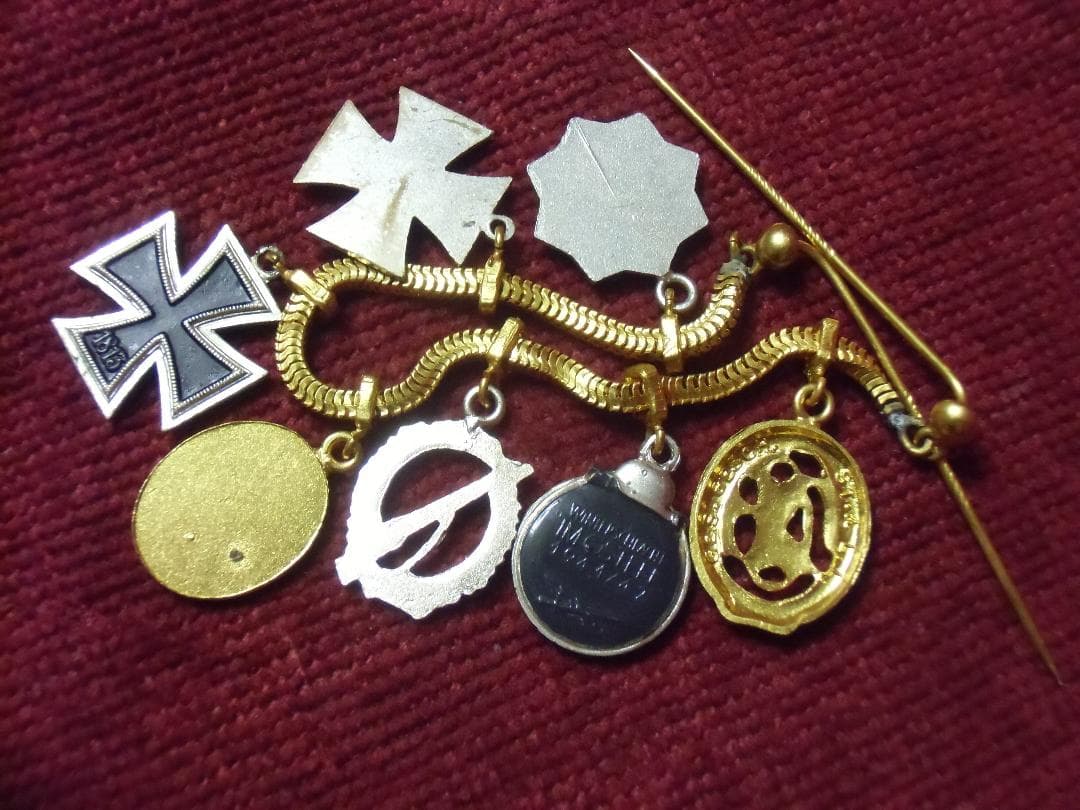 ＢＷドイツ軍/連邦軍＊１９５７年制定＊７連ミニチュアメダルチェーン（実物）