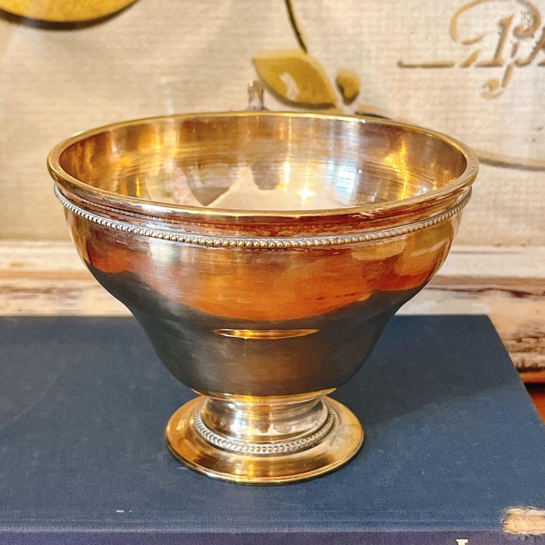 シルバープレート　美しい大振りカップ